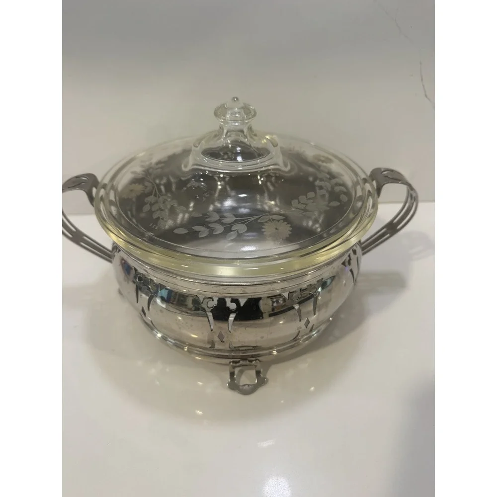 vintage Pyrex 168 casserole dish with silver  carrier